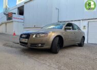 AUDI A4  S line 2.0 130cv 4p