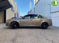 AUDI A4  S line 2.0 130cv 4p