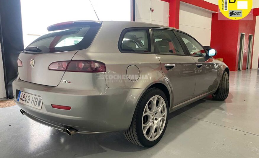 ALFA ROMEO 159 2.4 JTD Distinctive Sportwagon