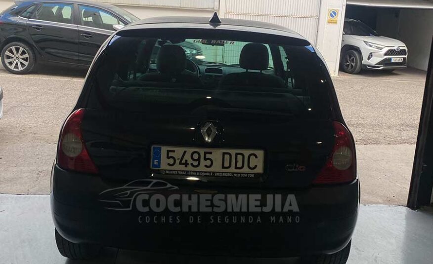 RENAULT Clio 1.2 16v Community