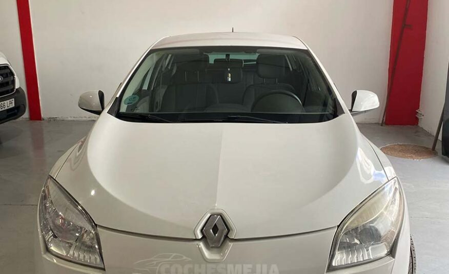 Renault Megane Berlina Authentique 1.6 16v 100cv