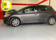 TOYOTA Auris 2.0D-4D Luna