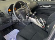 TOYOTA Auris 2.0D-4D Luna