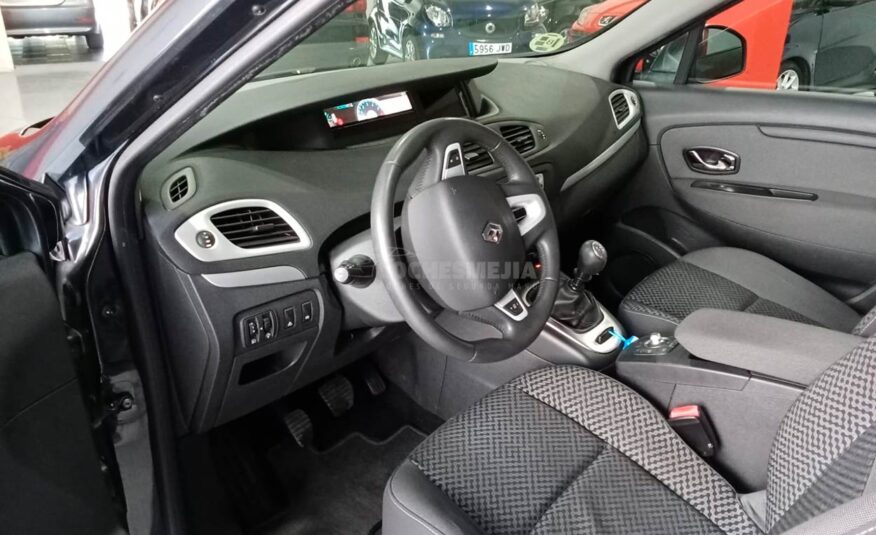 RENAULT Grand Scenic Bose Edition dCi 130 7 plazas