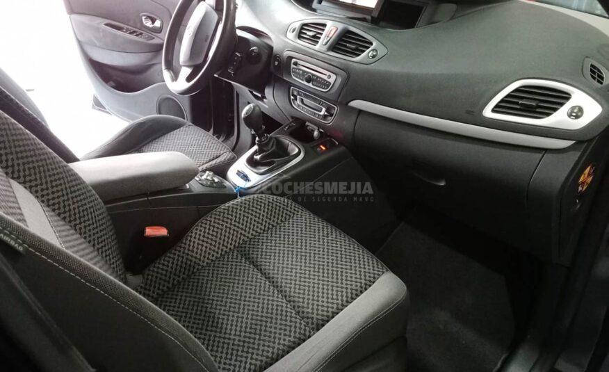 RENAULT Grand Scenic Bose Edition dCi 130 7 plazas