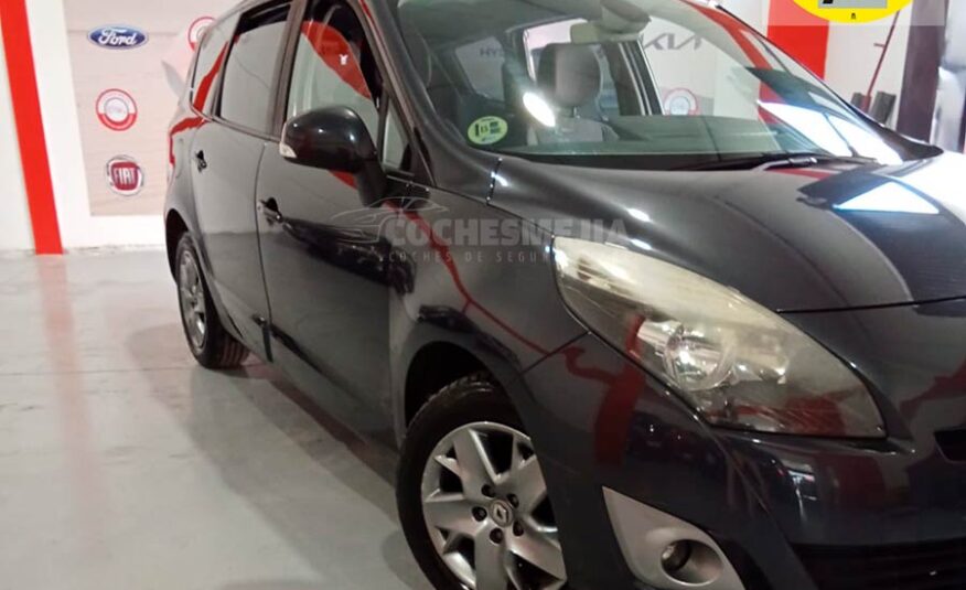 RENAULT Grand Scenic Bose Edition dCi 130 7 plazas