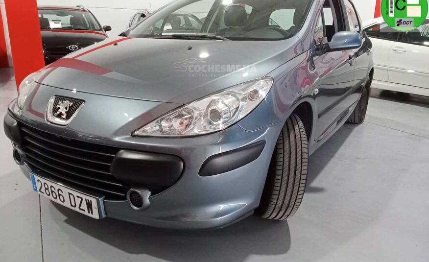 PEUGEOT 307 1.6 DSign