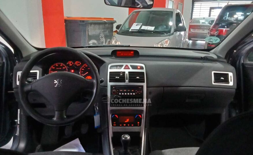 PEUGEOT 307 1.6 DSign