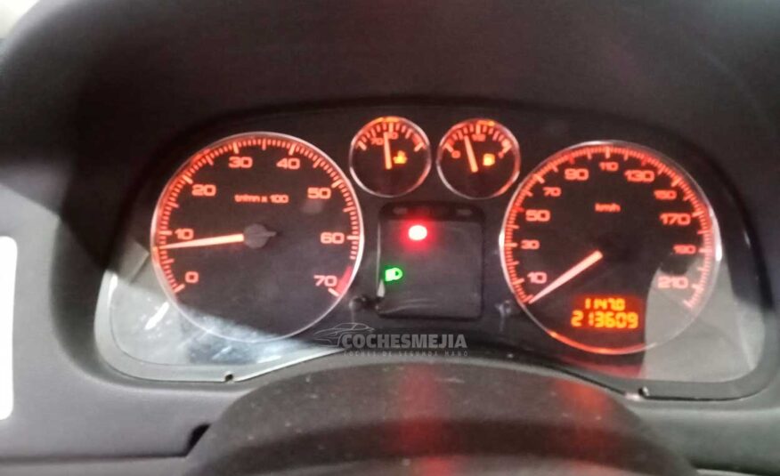 PEUGEOT 307 1.6 DSign