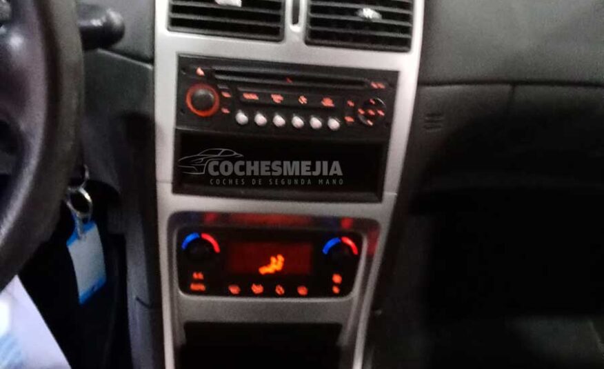 PEUGEOT 307 1.6 DSign