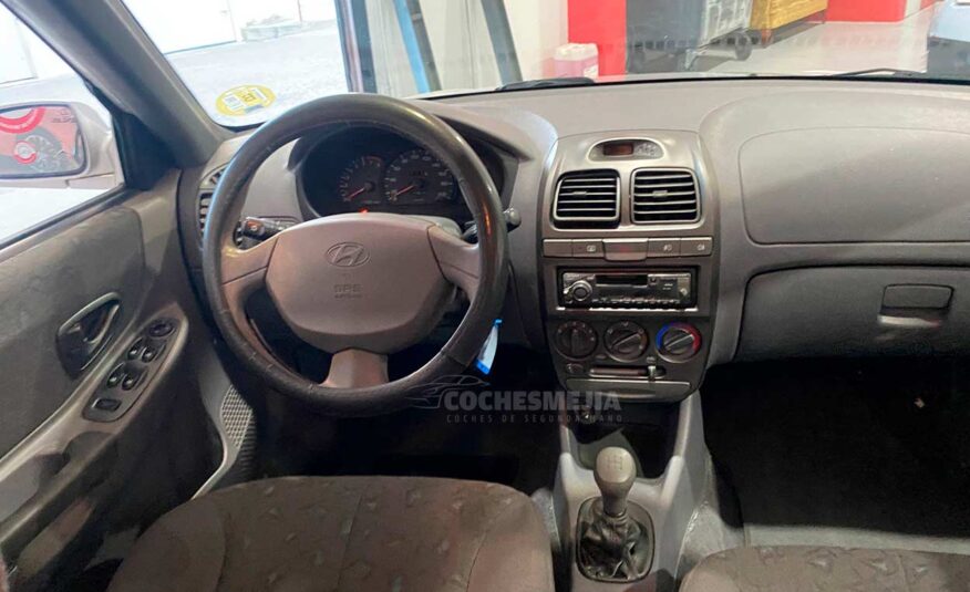 HYUNDAI Accent 1.5i GLS 16v