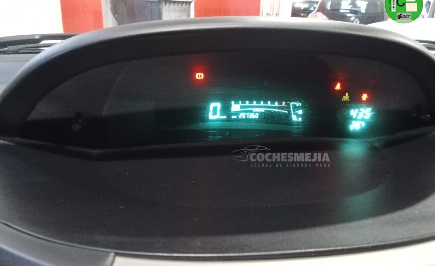 TOYOTA Yaris 1.3 VVTi Yaris