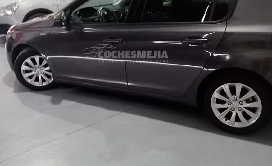 PEUGEOT 308 5p Allure PureTech 1.2 SS 6