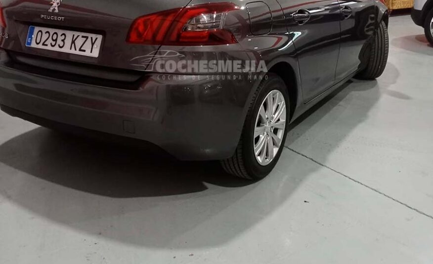 PEUGEOT 308 5p Allure PureTech 1.2 SS 6