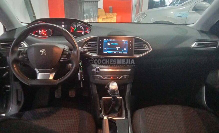 PEUGEOT 308 5p Allure PureTech 1.2 SS 6