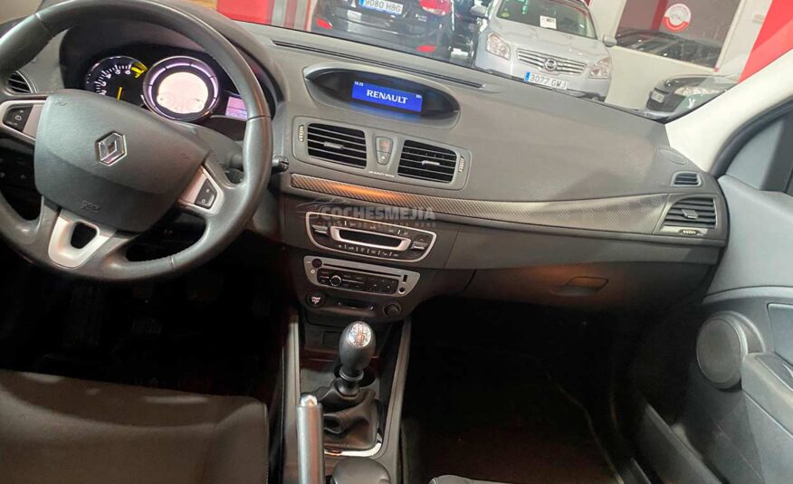 Renault Mégane Berlina Authentique 1.6 16v 110cv