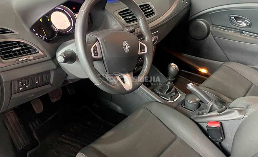 Renault Mégane Berlina Authentique 1.6 16v 110cv