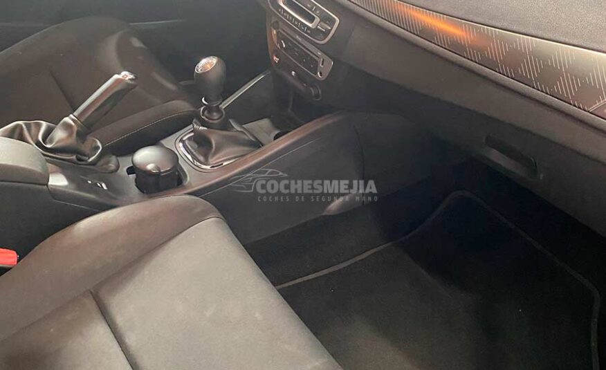 Renault Mégane Berlina Authentique 1.6 16v 110cv