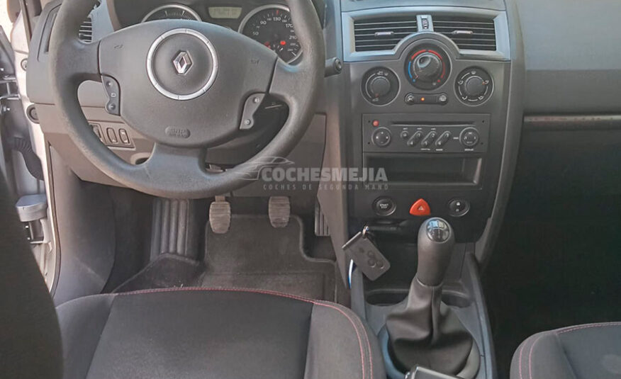 Renault Megane Emotion  1.4 16v