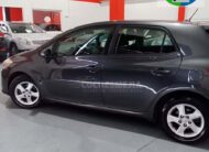 TOYOTA Auris Hybrid Active