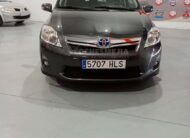 TOYOTA Auris Hybrid Active
