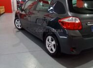 TOYOTA Auris Hybrid Active