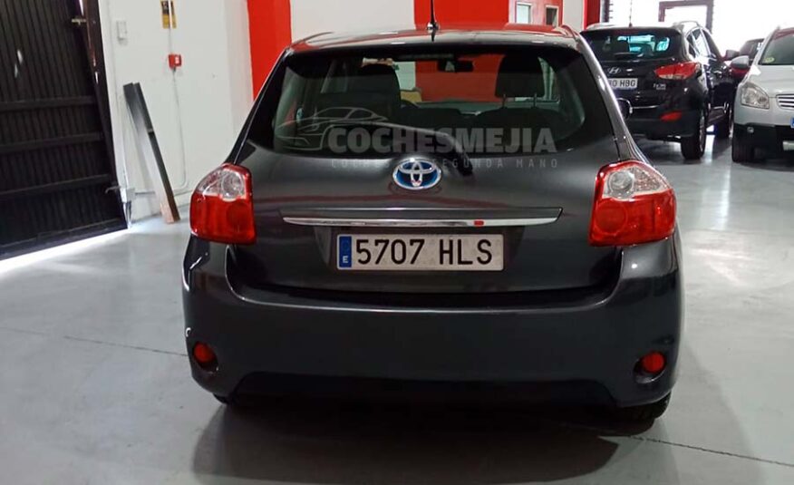 TOYOTA Auris Hybrid Active