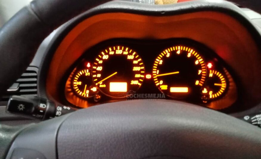 Toyota Avensis Sedán 1.8 VVTi Sol