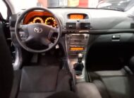 Toyota Avensis Sedán 1.8 VVTi Sol
