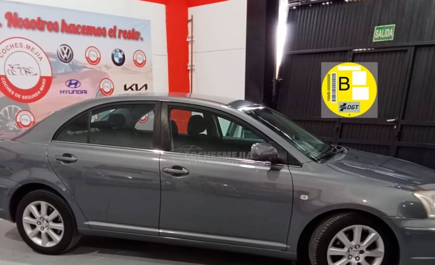 Toyota Avensis Sedán 1.8 VVTi Sol