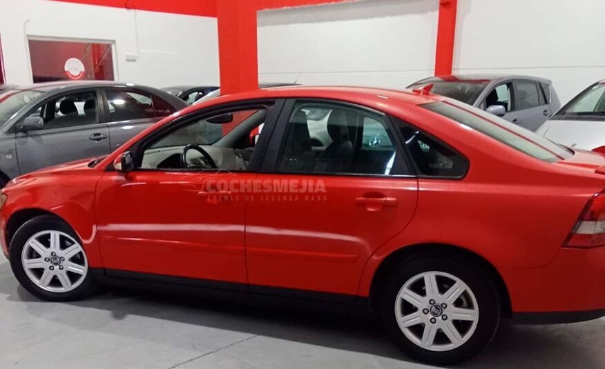 VOLVO S40 1.6D Momentum
