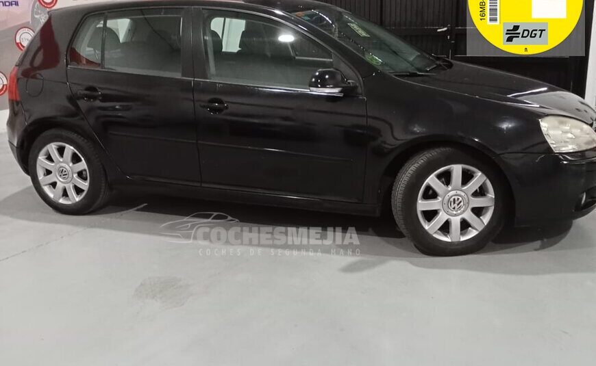 VOLKSWAGEN Golf 1.9 TDI Trendline