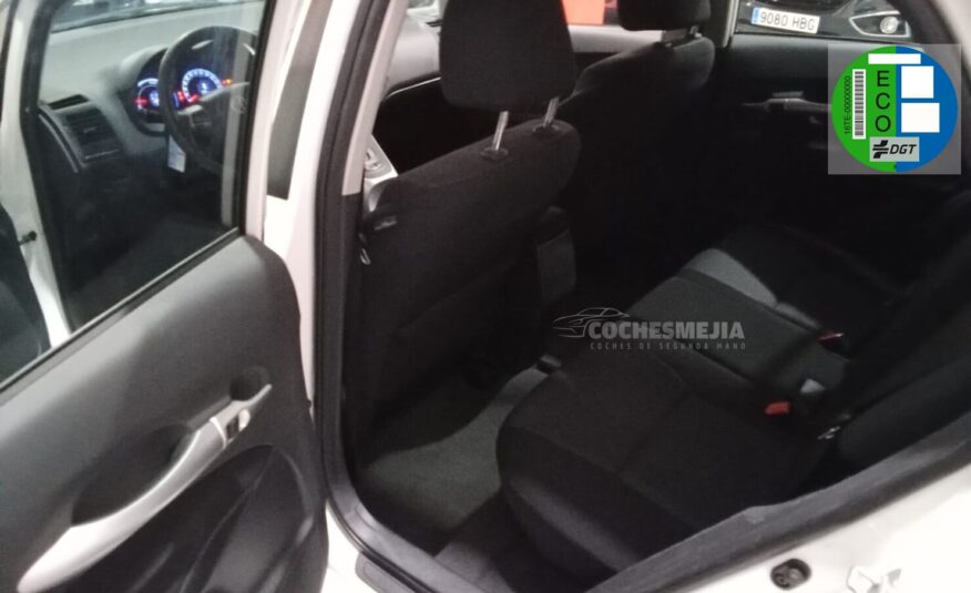 TOYOTA Auris 1.8 Hibrido Active