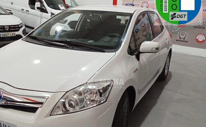 TOYOTA Auris 1.8 Hibrido Active