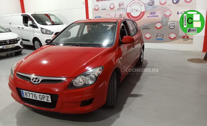 HYUNDAI i30 1.4 CVVT Classic