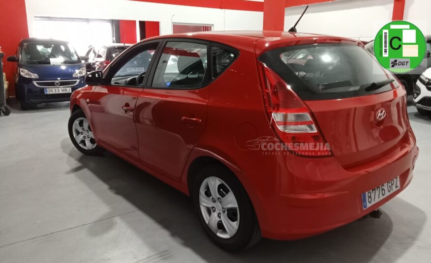 HYUNDAI i30 1.4 CVVT Classic