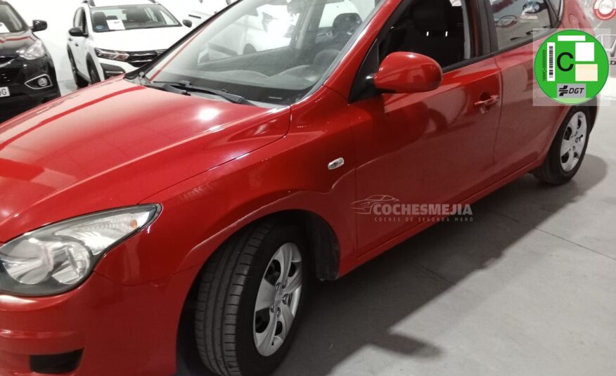 HYUNDAI i30 1.4 CVVT Classic
