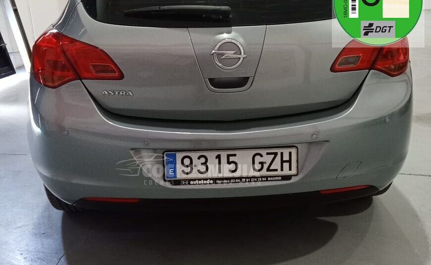 OPEL Astra 1.6 Enjoy