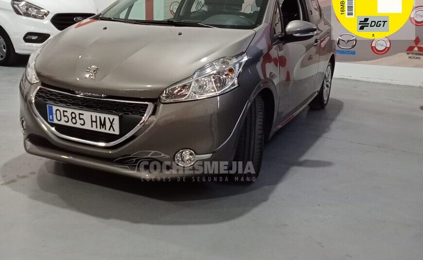 Peugeot 208 5p Allure 1.4 HDi 68cv (Diesel B)