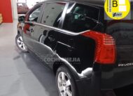 PEUGEOT 5008 Active 1.6 eHDI 115 FAP CMP Blue Lion
