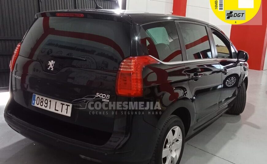PEUGEOT 5008 Active 1.6 eHDI 115 FAP CMP Blue Lion